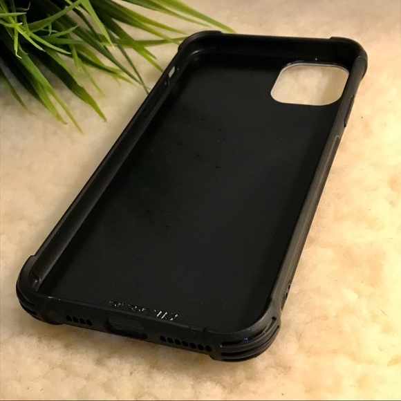 NEW iPhone 11 Pro Max Case Queen Design - Picture 4 of 7
